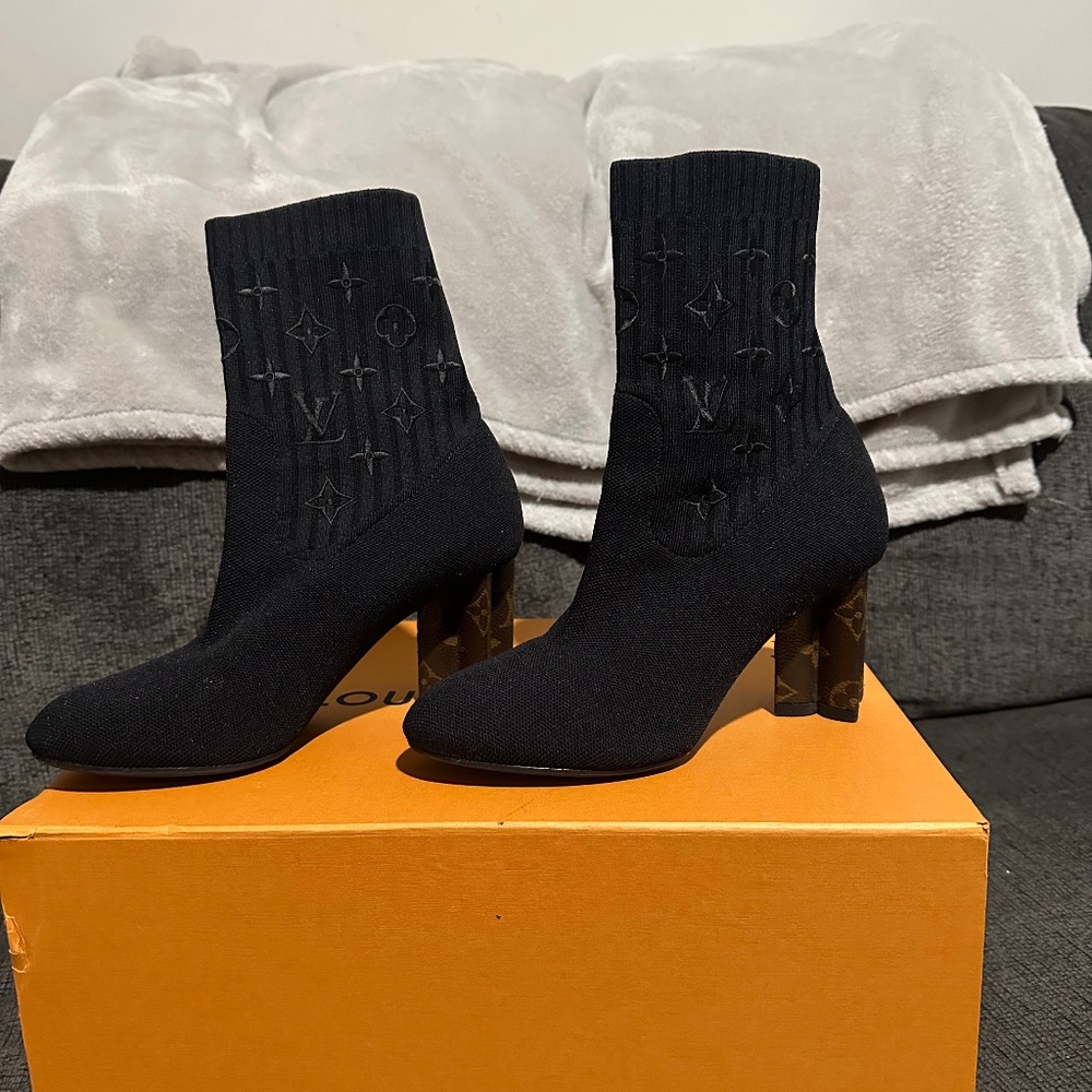 Louis Vuitton Silhouette Ankle Boot